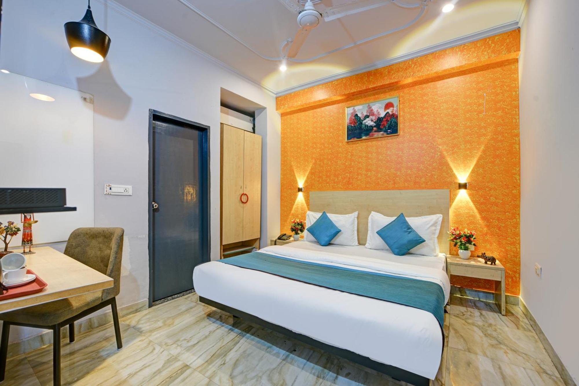 Royal Spark Inn1 - Medicity Gurugram, Near Medanta Hospital Gurgaon Bagian luar foto
