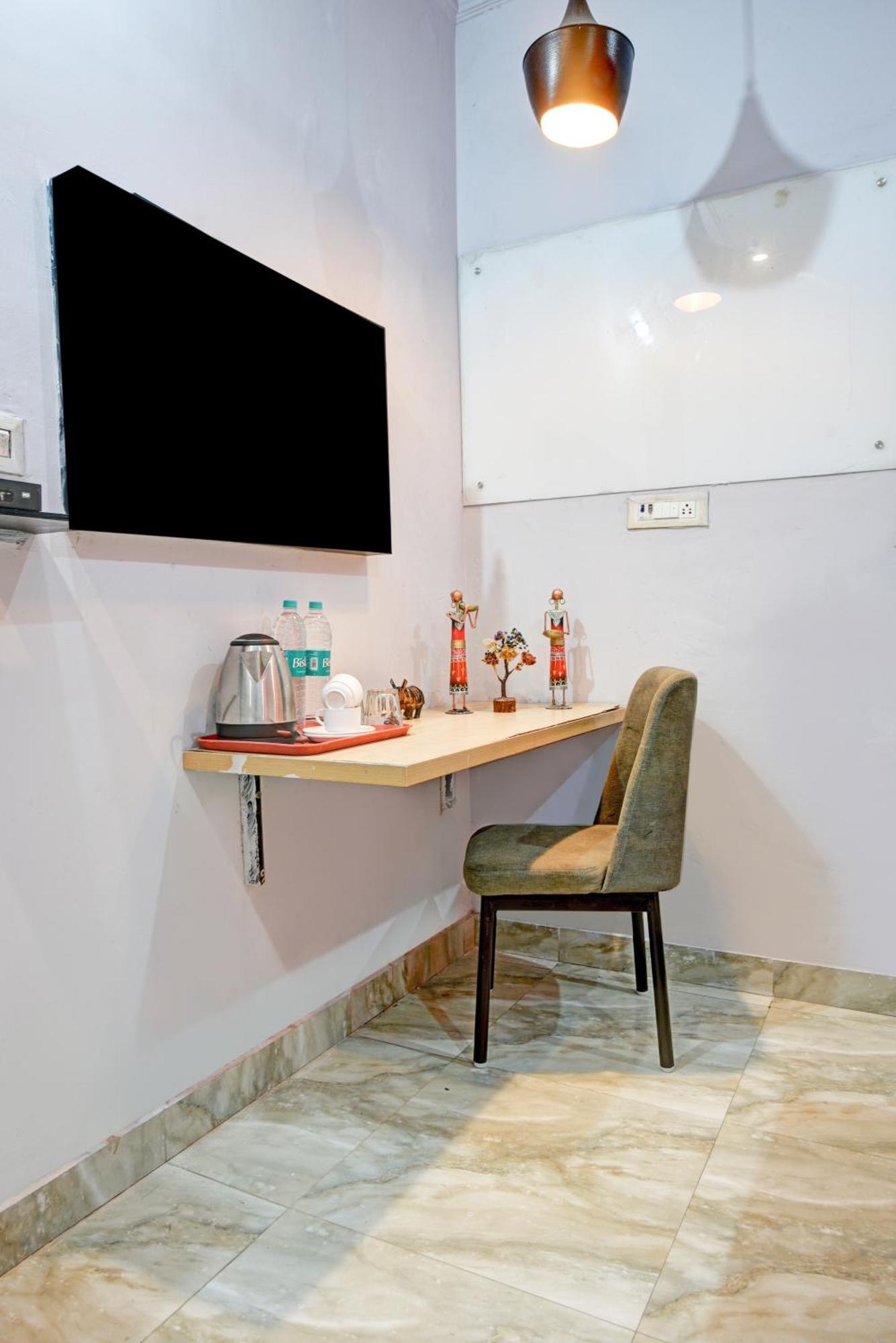 Royal Spark Inn1 - Medicity Gurugram, Near Medanta Hospital Gurgaon Bagian luar foto