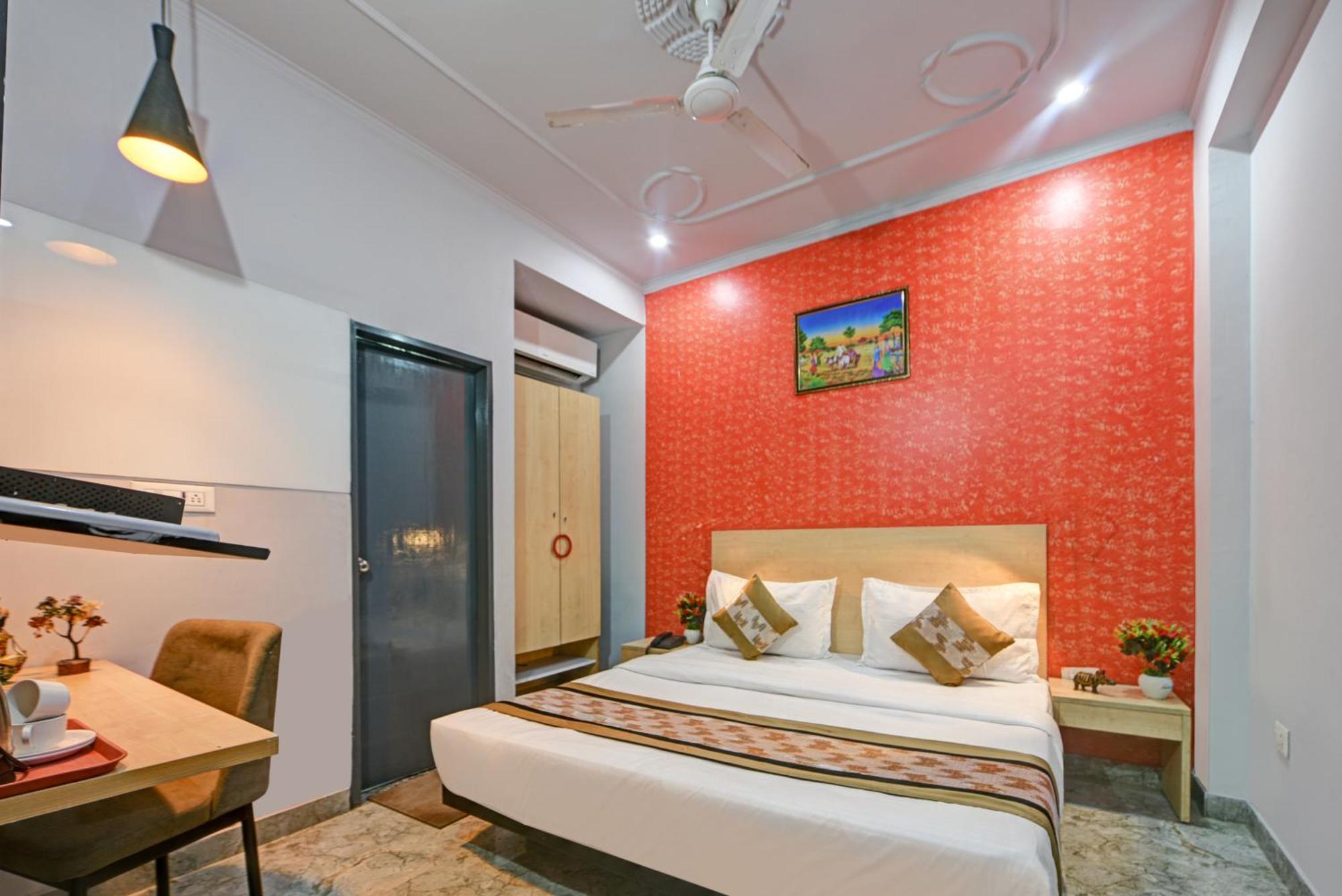 Royal Spark Inn1 - Medicity Gurugram, Near Medanta Hospital Gurgaon Bagian luar foto