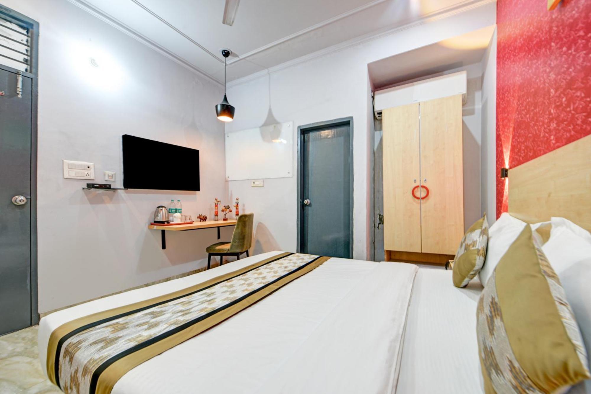 Royal Spark Inn1 - Medicity Gurugram, Near Medanta Hospital Gurgaon Bagian luar foto