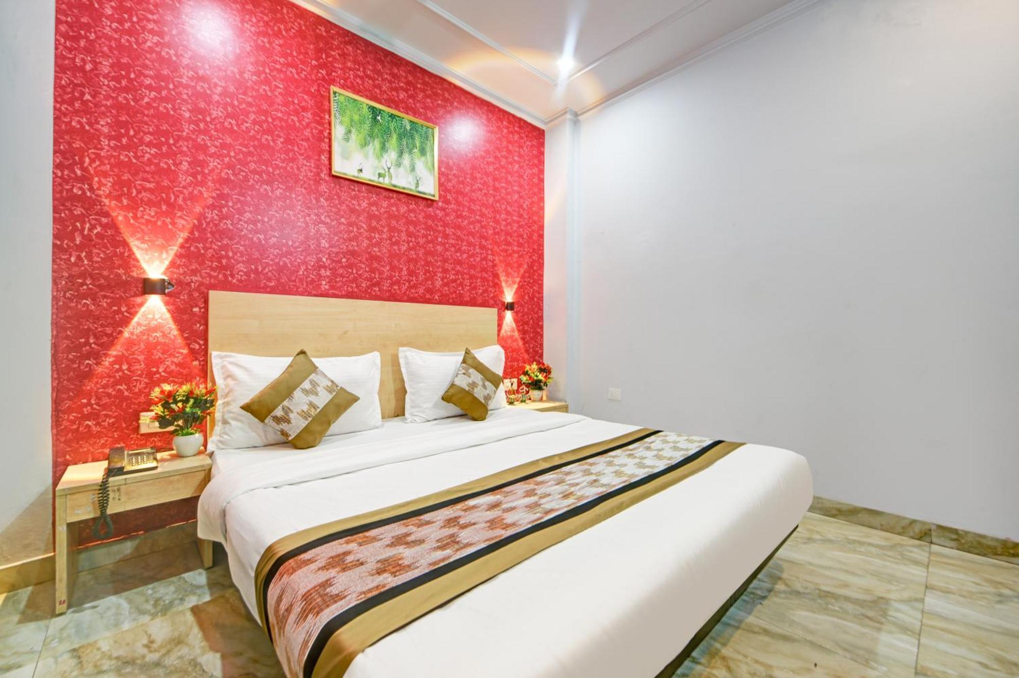 Royal Spark Inn1 - Medicity Gurugram, Near Medanta Hospital Gurgaon Bagian luar foto