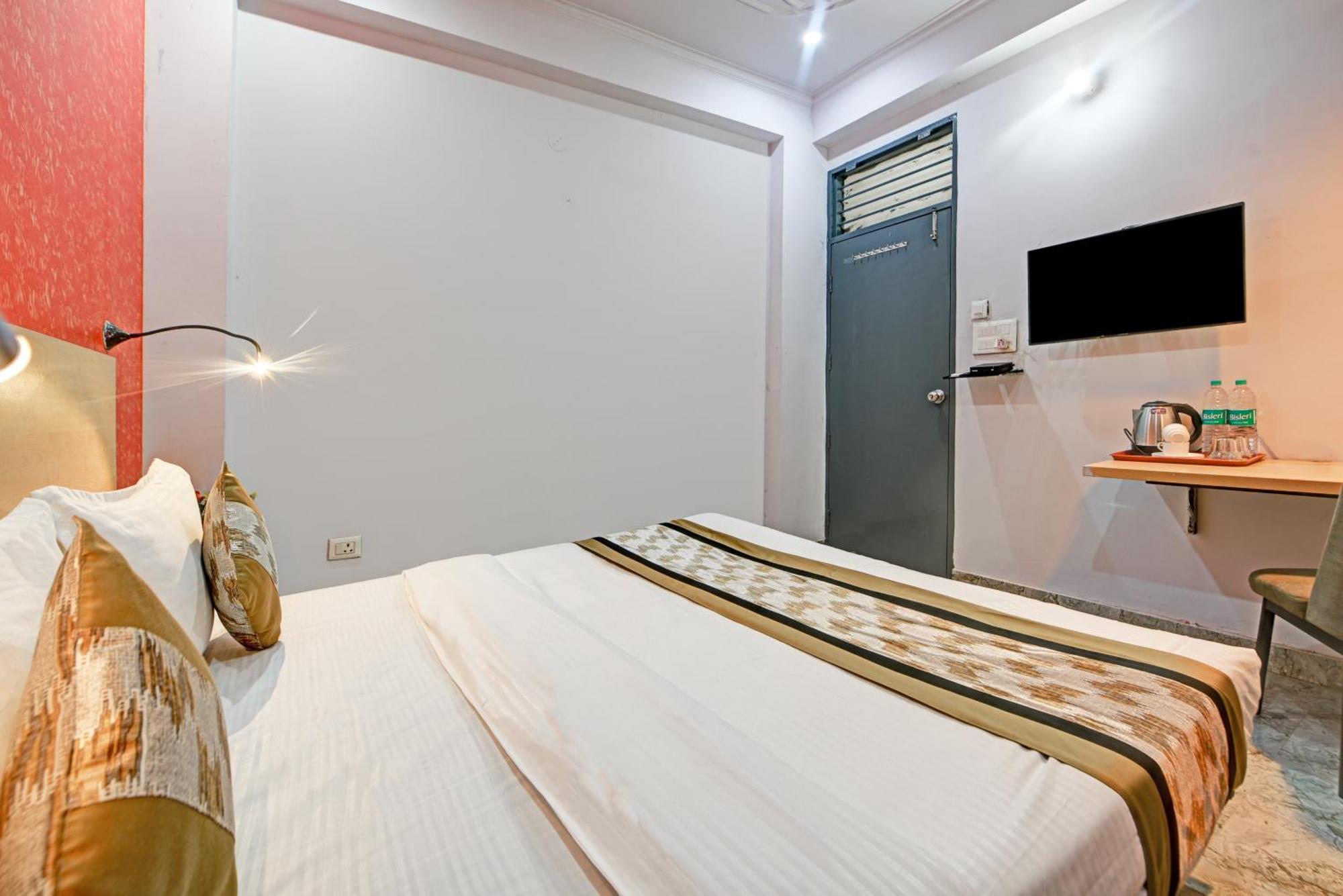 Royal Spark Inn1 - Medicity Gurugram, Near Medanta Hospital Gurgaon Bagian luar foto