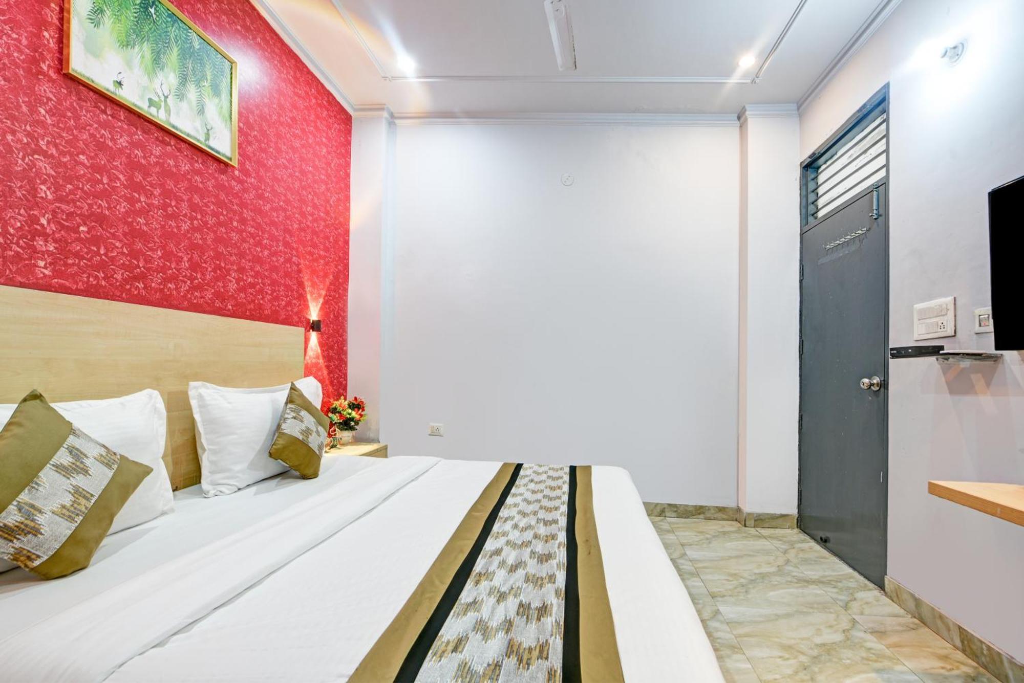 Royal Spark Inn1 - Medicity Gurugram, Near Medanta Hospital Gurgaon Bagian luar foto