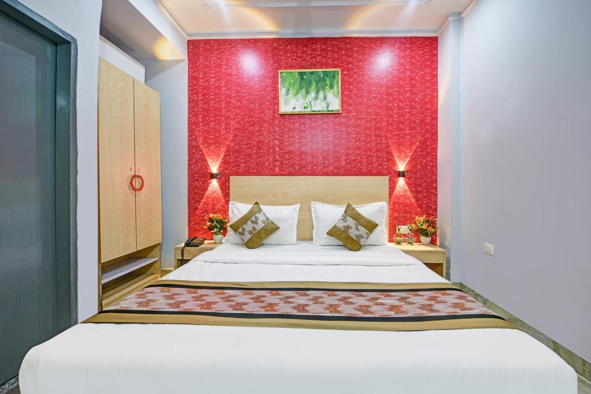 Royal Spark Inn1 - Medicity Gurugram, Near Medanta Hospital Gurgaon Bagian luar foto